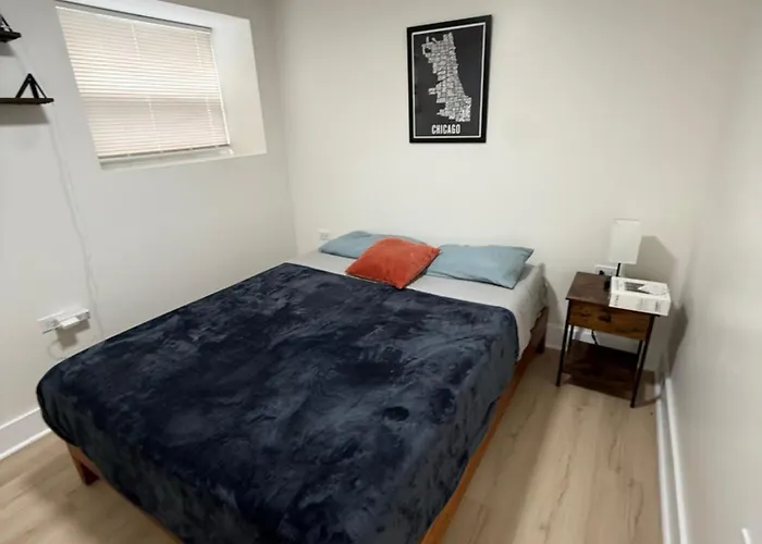 Bright Modern 2br, Close To Downtown Apartment