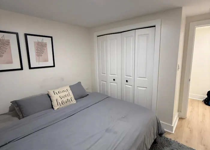 Bright Modern 2br, Close To Downtown Apartment